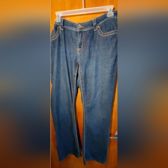 Melissa McCarthy Seven7 Jeans Size  16W - Picture 1 of 7
